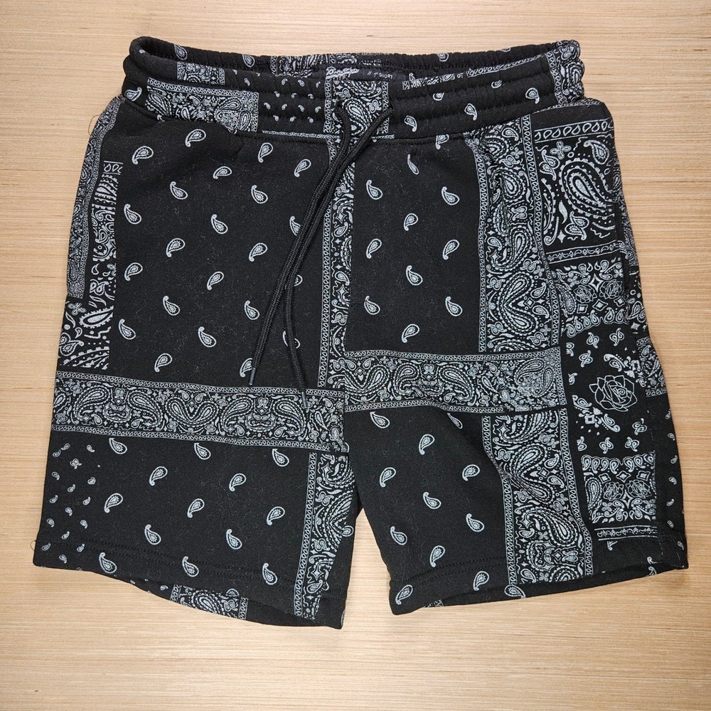 Bandana Paisley Print Streetwear Fleece Shorts Mens M Black Brooklyn Cloth Urban